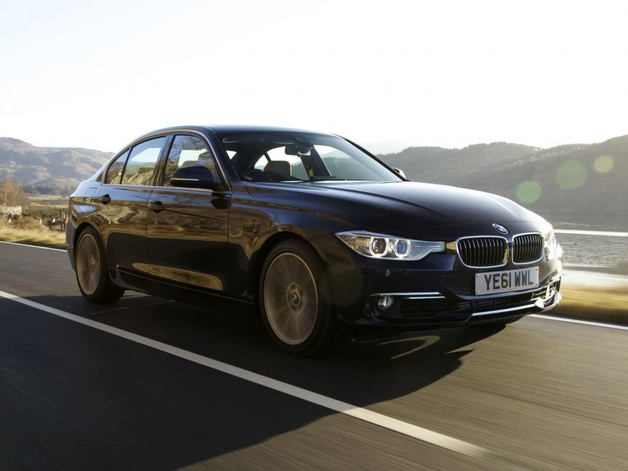  BMW 335i Sedan Luxury Line 2012 года  (UK) (фото 5 из 16)